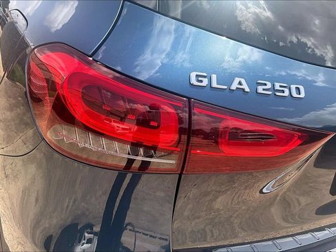 Used 2023 Mercedes-Benz GLA 250 4MATIC image 40
