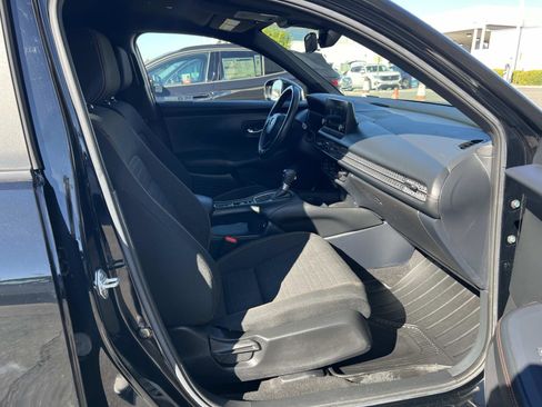 Certified 2023 Honda HR-V Sport image 27