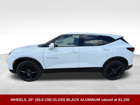 Used 2023 Chevrolet Blazer LT FWD image 3