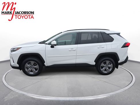 Used 2024 Toyota RAV4 XLE w/ Convenience Package image 14