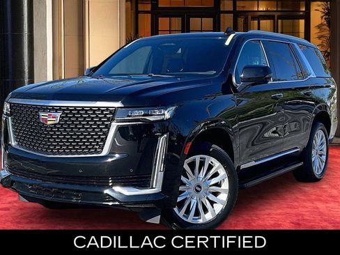 Used 2022 Cadillac Escalade Luxury RWD image 1