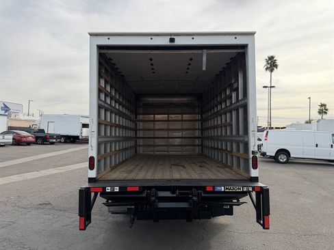 Used 2023 Isuzu NPR image 8