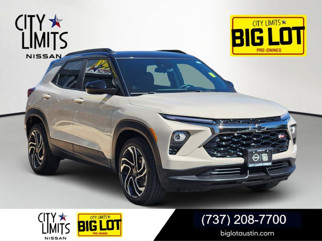 Used 2026 Chevrolet TrailBlazer RS w/ Driver Confidence Package FWD image 1