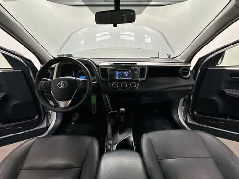 Used 2014 Toyota RAV4 LE AWD/4WD image 17