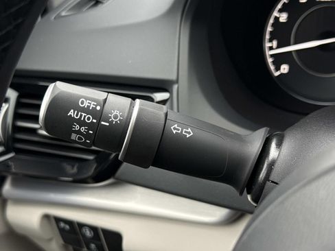 Used 2025 Acura RDX w/ Technology Package image 17