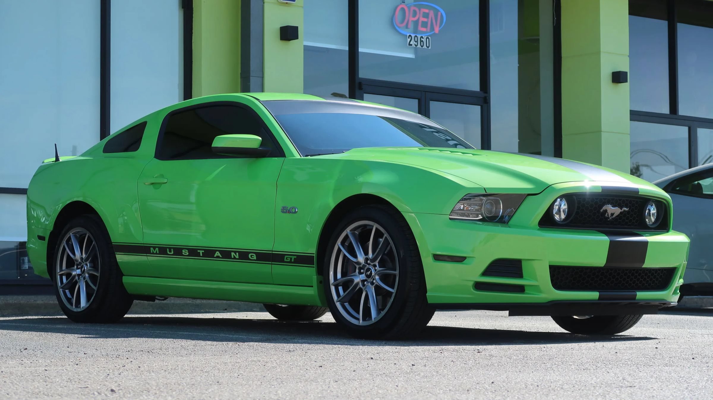 Used 2013 Ford Mustang GT w/ GT Track Pkg RWD image 6