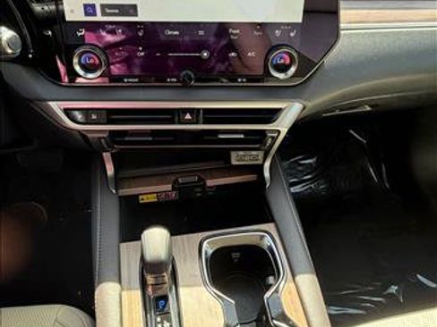Used 2026 Lexus RX 350 w/ Convenience Package AWD/4WD image 10