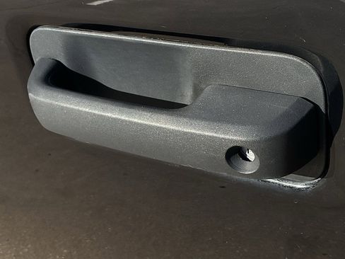 Used 2019 Ford F150 XLT image 12