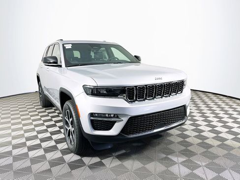 New 2025 Jeep Grand Cherokee Limited image 2