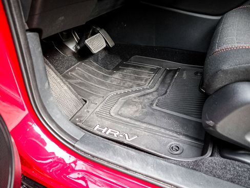 Certified 2026 Honda HR-V Sport image 17