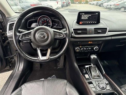 Used 2018 MAZDA MAZDA3 Grand Touring image 16