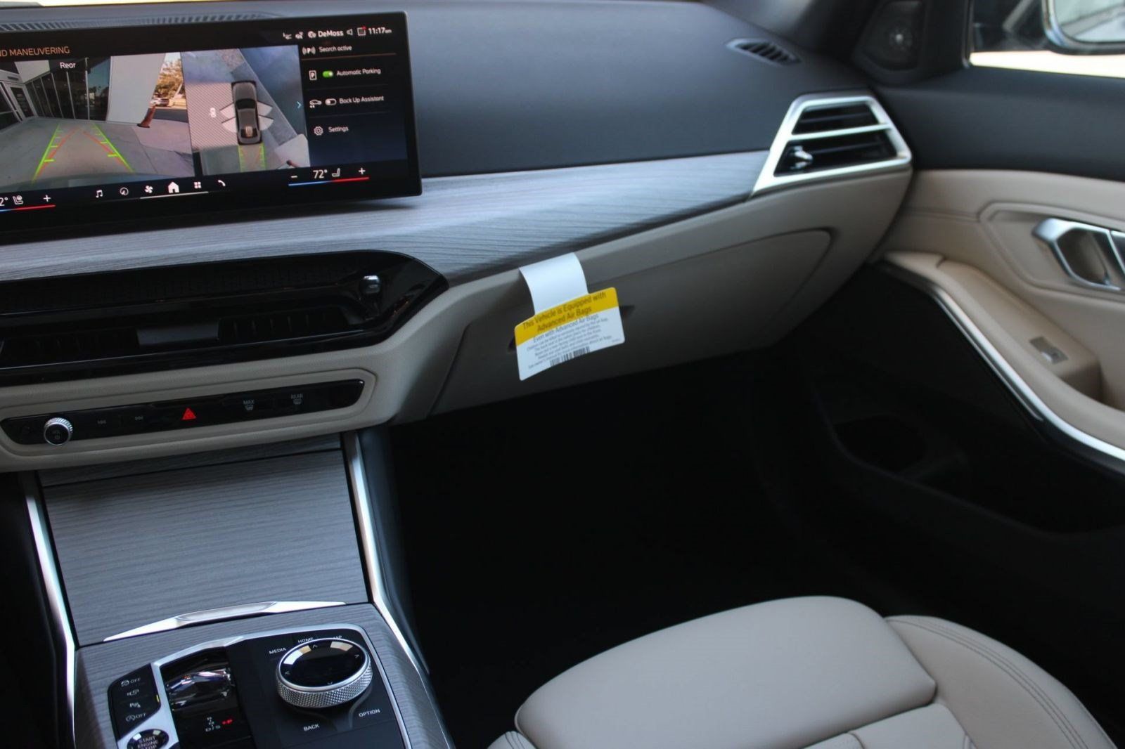 Used 2026 BMW 330i Sedan w/ M Sport Package RWD image 31
