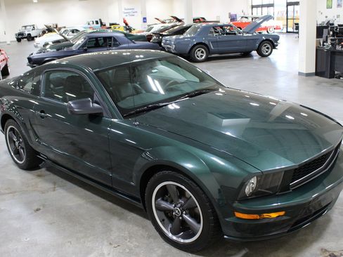 Used 2008 Ford Mustang GT RWD image 23