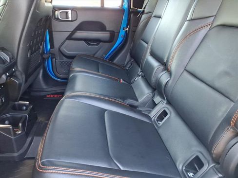 Used 2020 Jeep Gladiator Mojave w/ Dual Top Group image 16