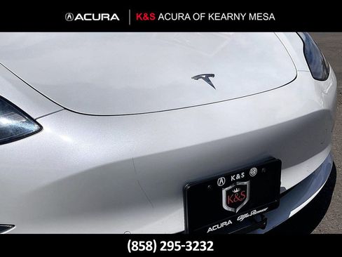 Used 2022 Tesla Model 3 Standard Range image 9