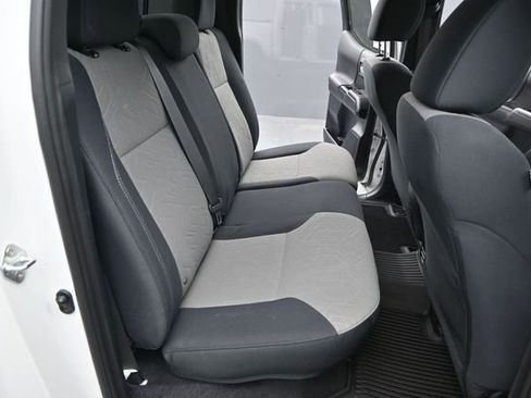 Used 2021 Toyota Tacoma TRD Sport w/ Technology Package AWD/4WD image 17