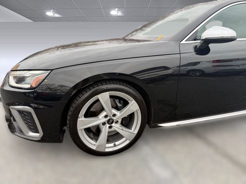 Used 2021 Audi S4 Premium Plus w/ Premium Plus Package image 18
