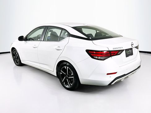 Used 2025 Nissan Sentra SV image 5