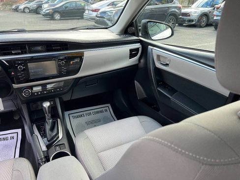 Used 2014 Toyota Corolla LE Premium image 21