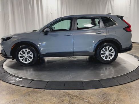 Used 2023 Honda CR-V LX image 7