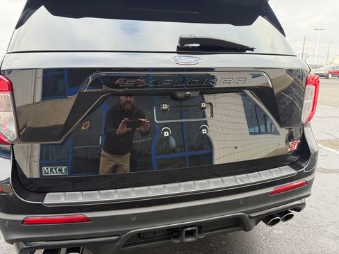 Used 2021 Ford Explorer ST w/ Equipment Group 401A image 8