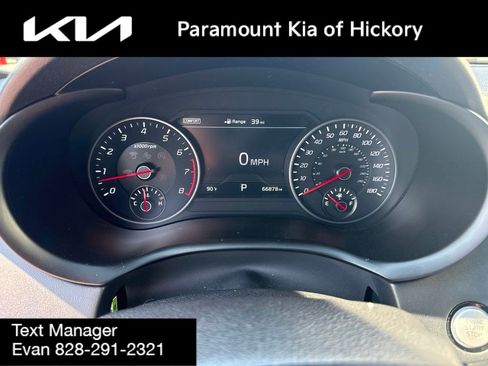 Used 2019 Kia Stinger GT1 AWD/4WD image 30