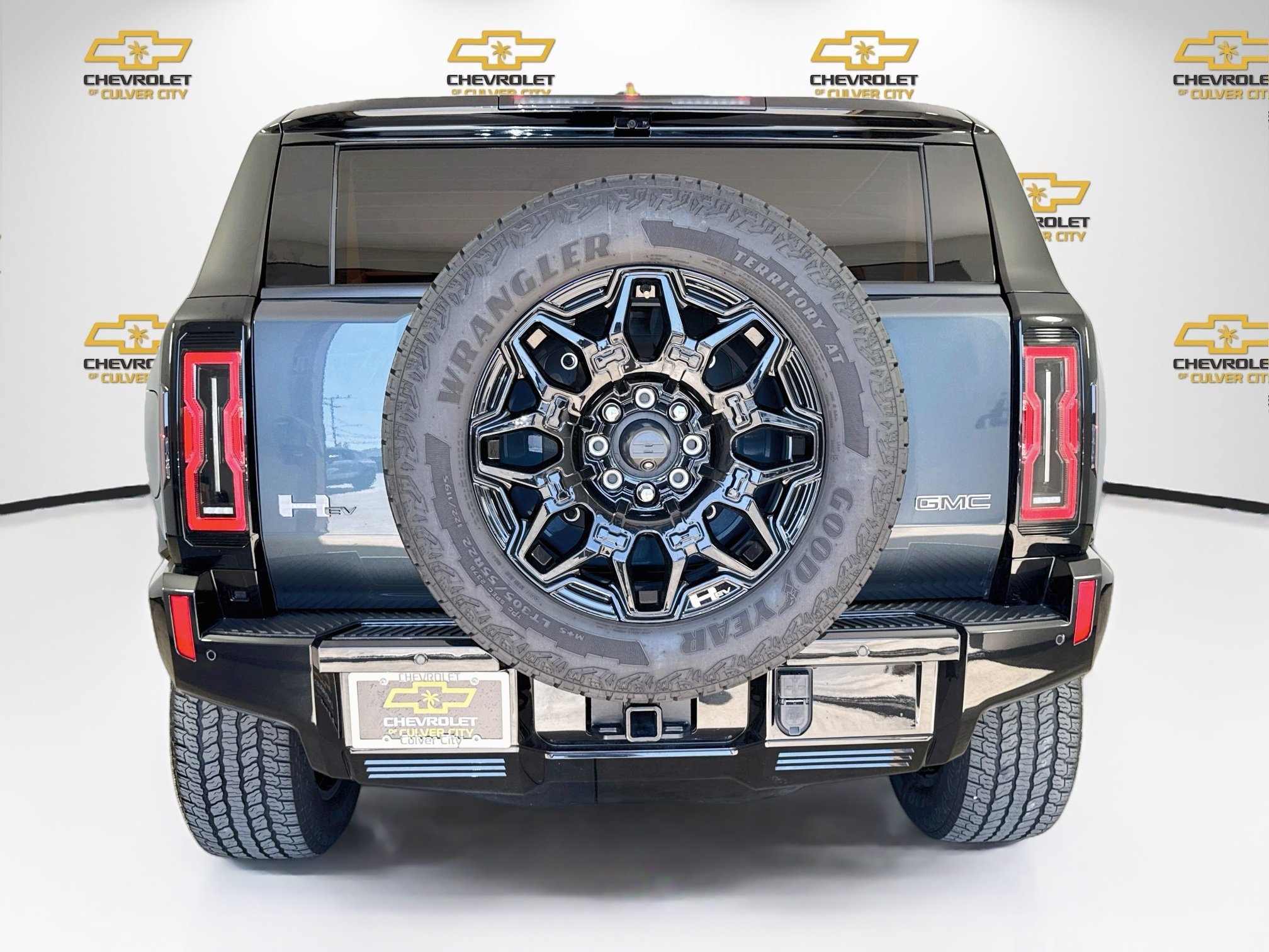 Used 2025 GMC Hummer EV 2X AWD/4WD image 7