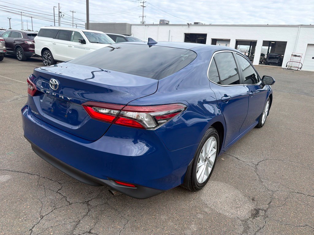 Used 2023 Toyota Camry LE w/ Convenience Package FWD image 6