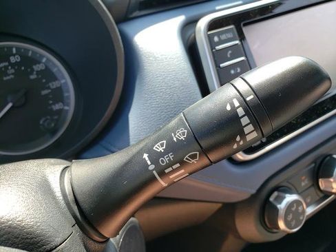 New 2025 Nissan Versa SV w/ Trunk Package image 21