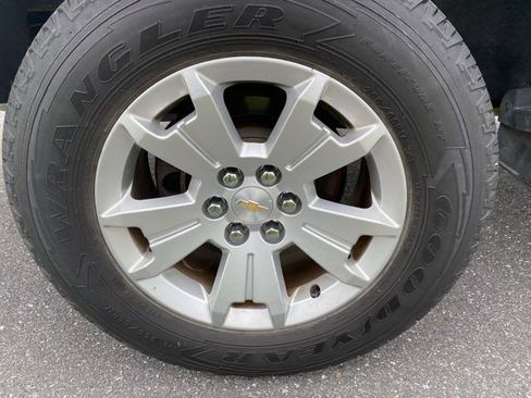 Used 2020 Chevrolet Colorado LT w/ Safety Package RWD image 28