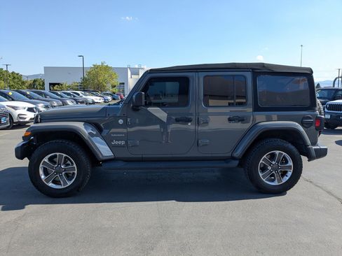 Used 2020 Jeep Wrangler Unlimited Sahara AWD/4WD image 9