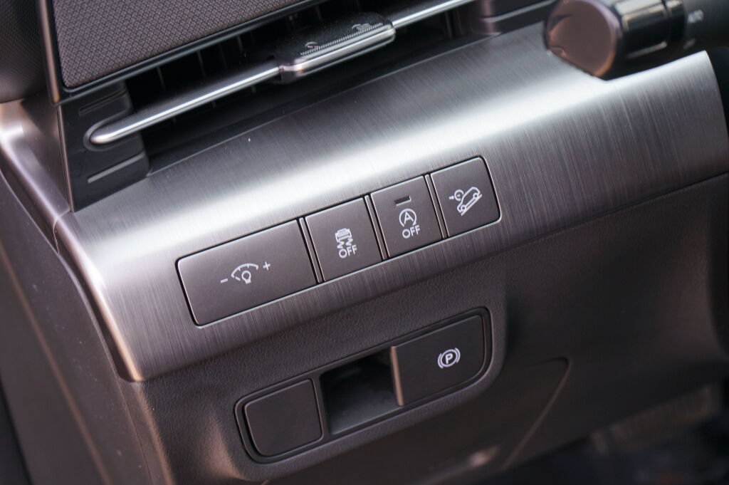Certified 2026 Hyundai Kona SE AWD/4WD image 17