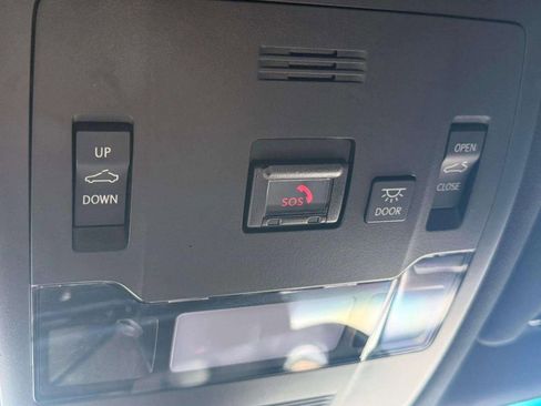 Used 2022 Lexus ES 350 F Sport w/ Accessory Package image 43