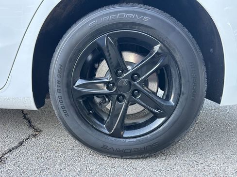 Used 2023 Chevrolet Malibu LT image 18