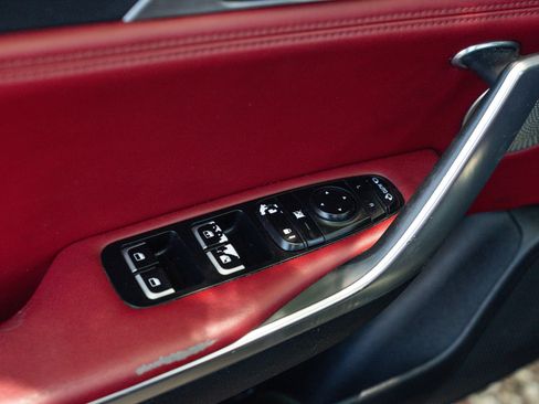 Used 2018 Kia Stinger GT1 AWD/4WD image 34