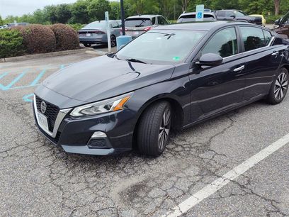 Used 2021 Nissan Altima 2.5 SV