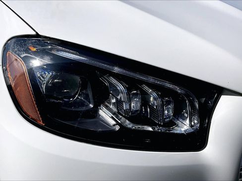 Used 2023 Mercedes-Benz GLS 450 4MATIC image 29