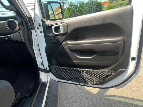 Used 2020 Jeep Wrangler Unlimited Sport S AWD/4WD image 33