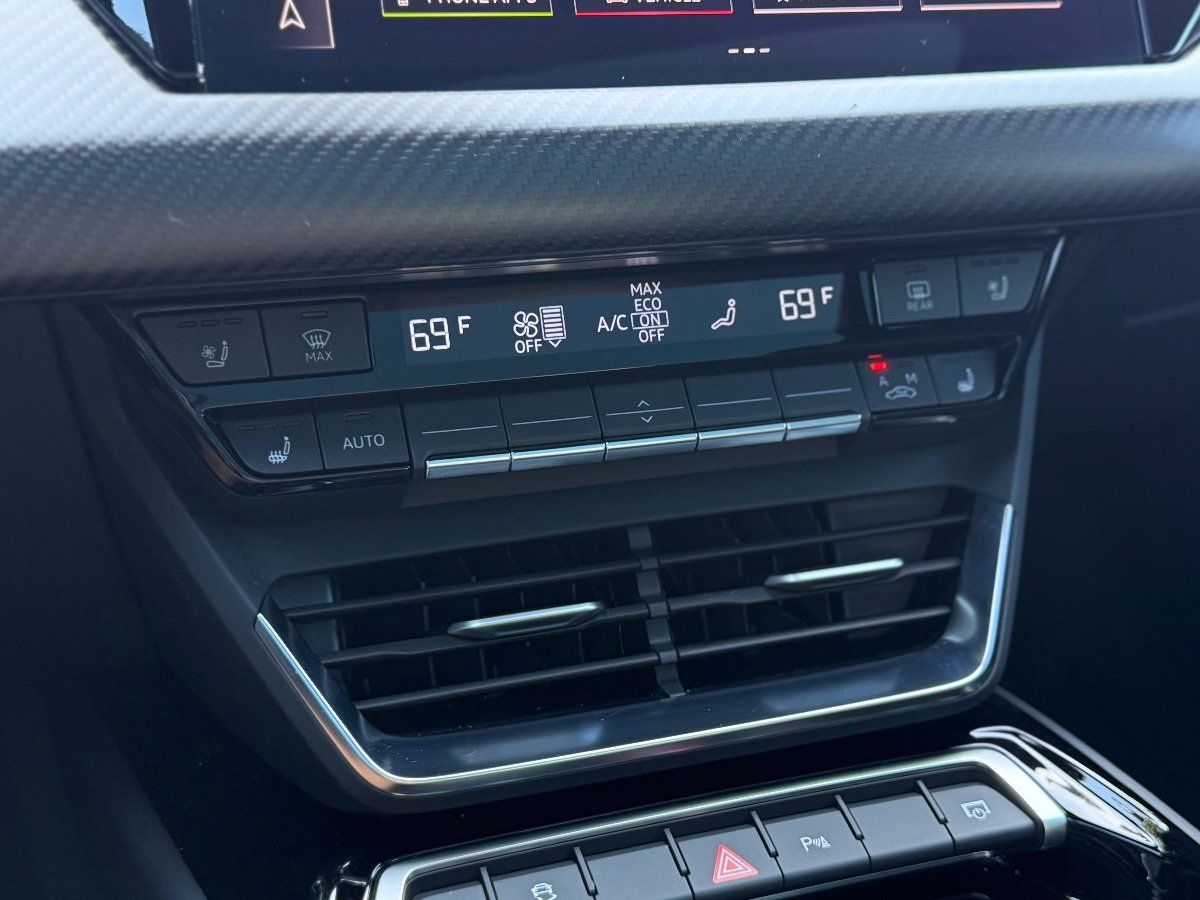 Used 2023 Audi e-tron GT Premium Plus w/ Performance Package AWD/4WD image 30