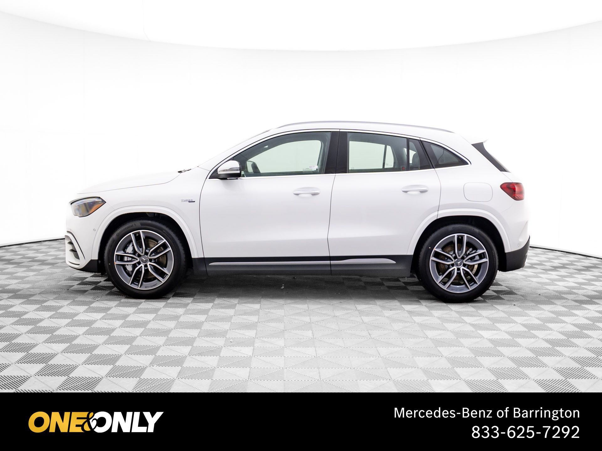 New 2026 Mercedes-Benz GLA 35 AMG 4MATIC image 2