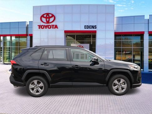 Certified 2025 Toyota RAV4 XLE FWD image 2