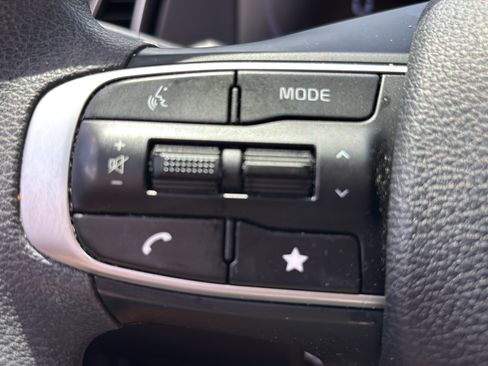 Used 2024 Kia Sportage LX AWD/4WD image 32