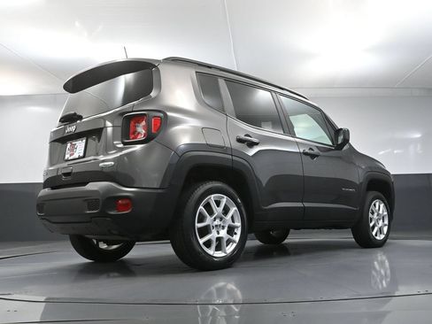 Used 2021 Jeep Renegade Latitude w/ Convenience Group AWD/4WD image 42
