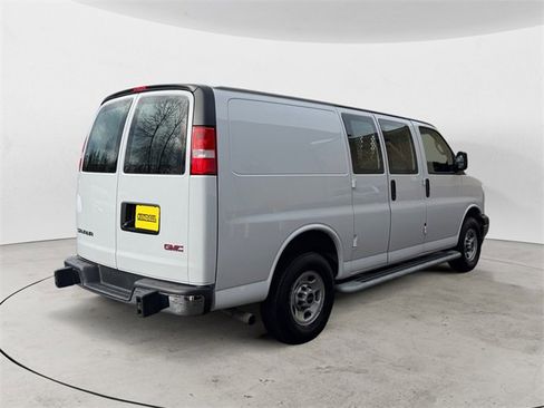 Used 2024 GMC Savana 2500 w/ Driver Convenience Package image 5