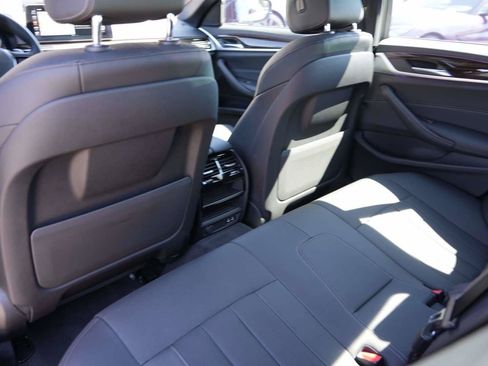 Used 2023 BMW 530i w/ Convenience Package RWD image 9