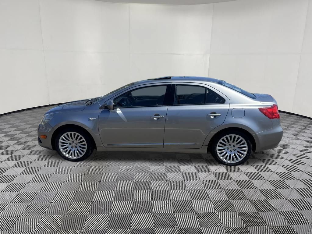 Used 2010 Suzuki Kizashi GTS FWD image 8