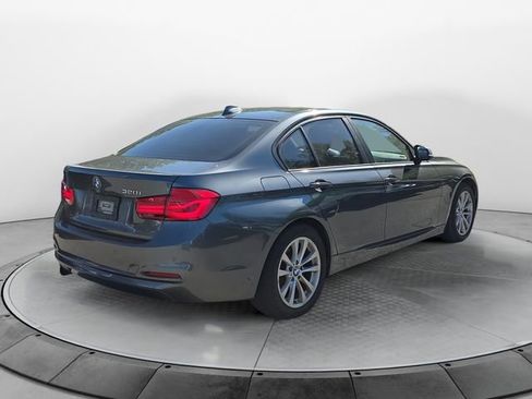 Used 2017 BMW 320i Sedan image 5