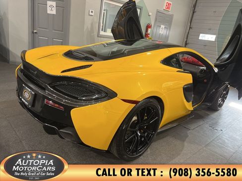 Used 2017 McLaren 570S RWD image 6