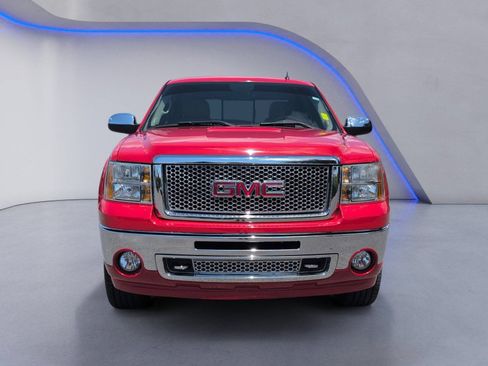 Used 2010 GMC Sierra 1500 SLT w/ LPO, Deluxe Chrome Package AWD/4WD image 14