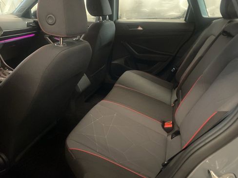 Used 2024 Volkswagen Jetta GLI 40th Anniversary Edition image 5